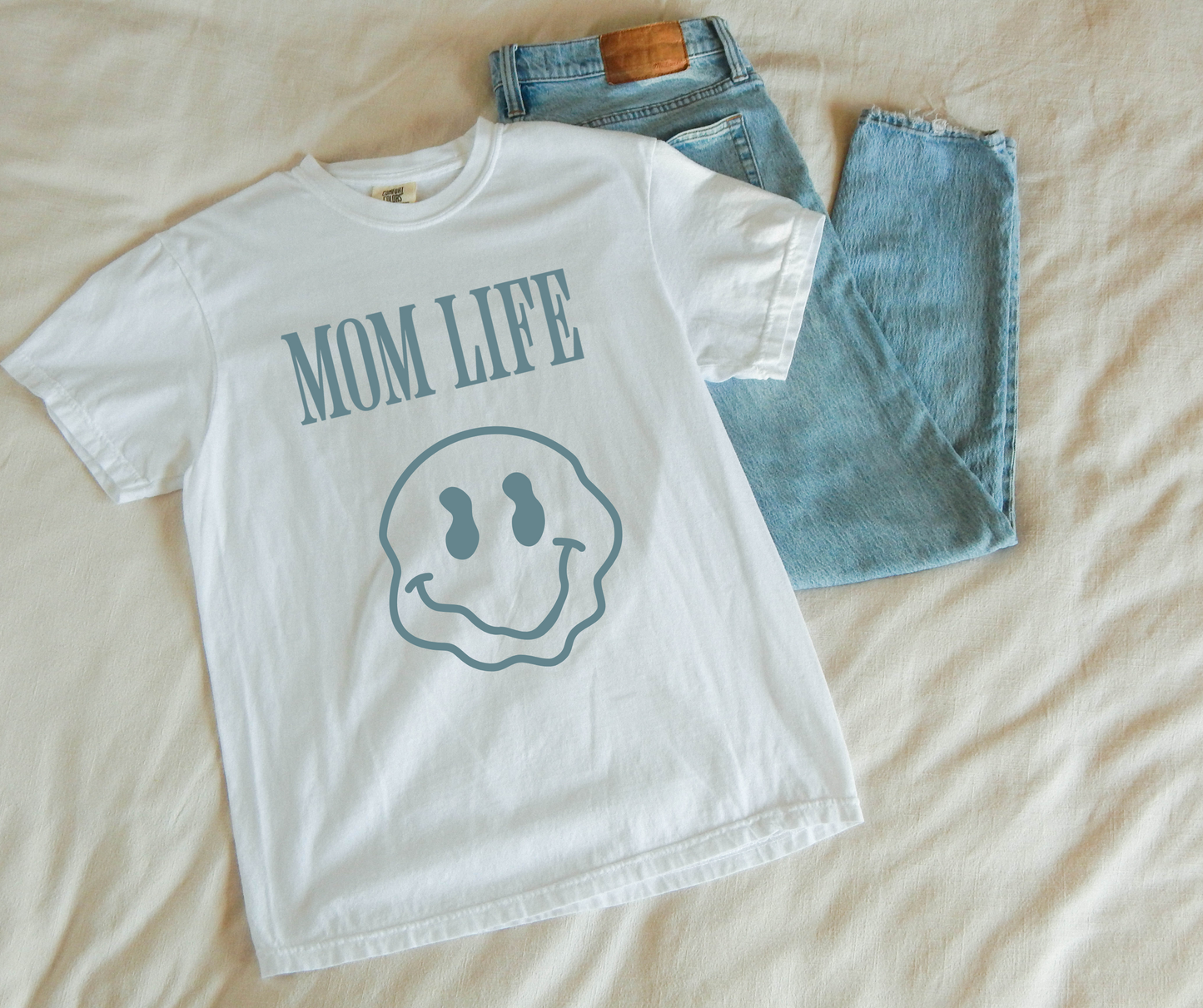 Mom Life Tee