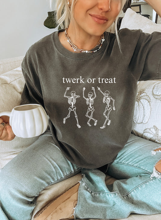 Moms in Motion Twerk or Treat Tee