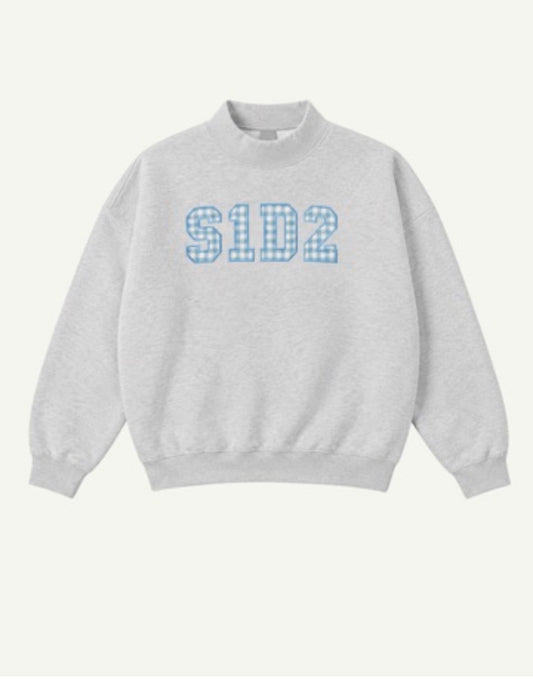 S1D2 Gingham Text Mockneck YOUTH